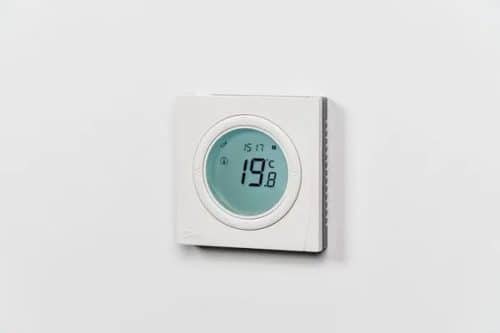 087N7931 1 Danfoss TP5001 battery powered programmable room thermostat